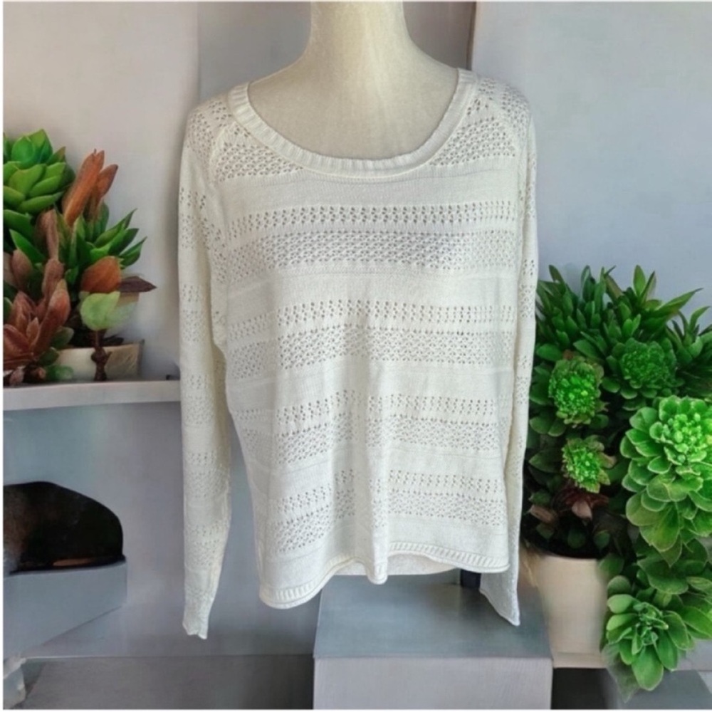 Aeropostale White Knit Blouse